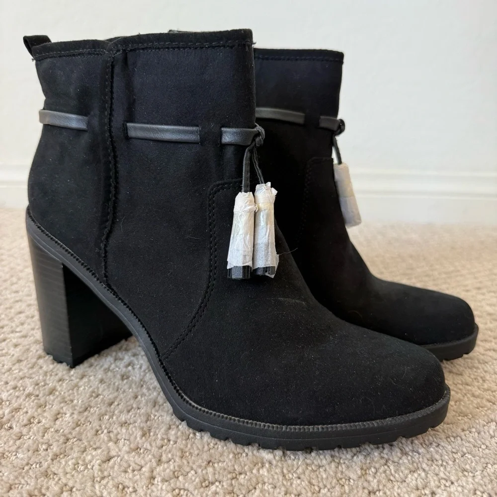 Jaclyn Smith Rubi Black Faux Suede Block Heel Rounded Toe Tassel Ankle Booties